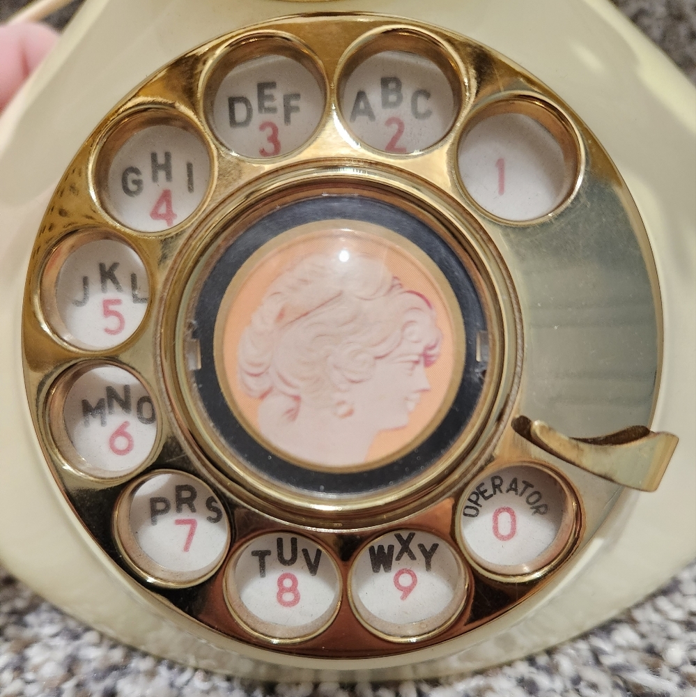 🥳Host Pick🥳 Vintage French Rotary Phone - Picture 3 of 3
